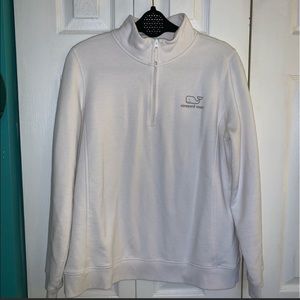 Vineyard vine pullover